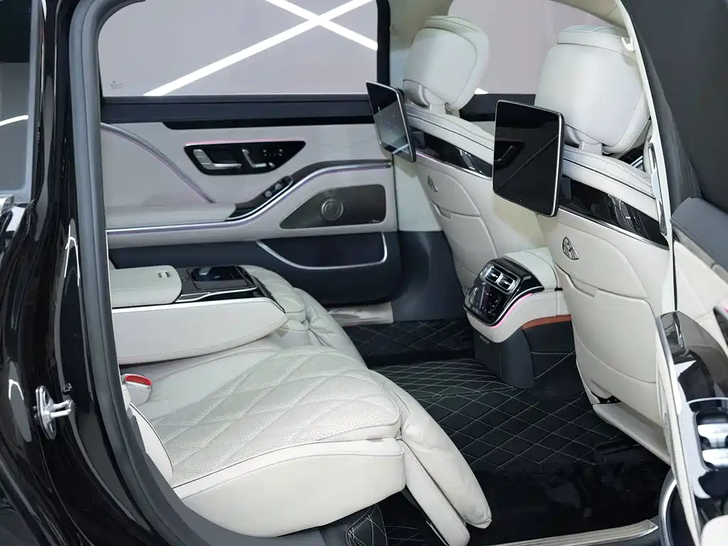 Mercedes-Benz S-Class 2023 — фото 18