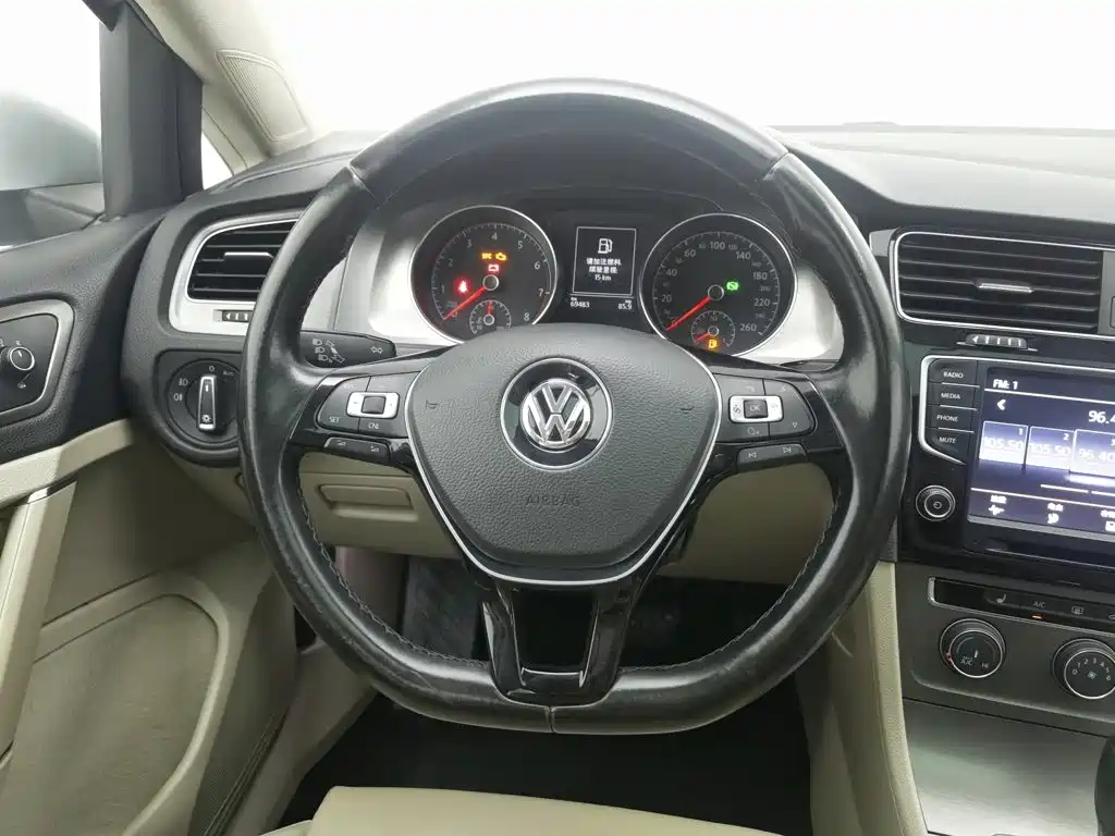 Volkswagen Golf 2015 — фото 11