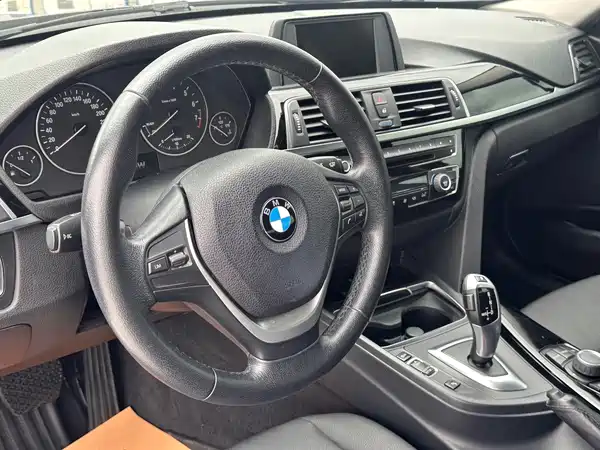 BMW 3 Series 2016
