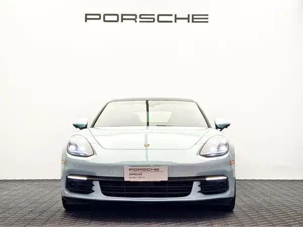 Porsche Panamera 2018