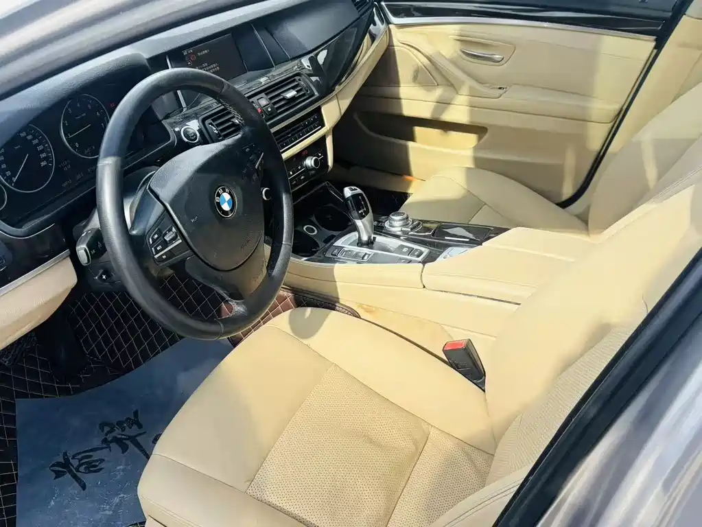 BMW 5 Series 2014 — фото 12