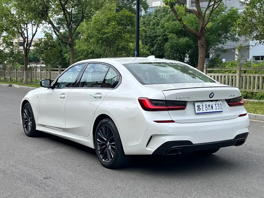 BMW 3 Series 2021