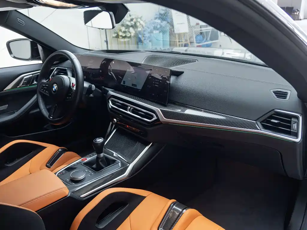 BMW M4 2023 — фото 13