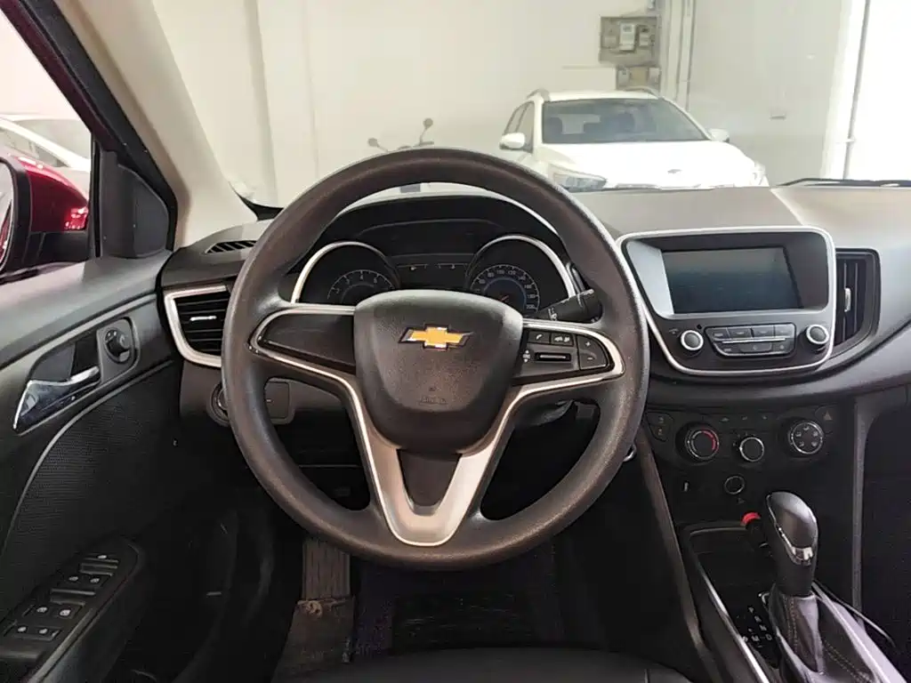 Chevrolet Cavalier 2018 — фото 11