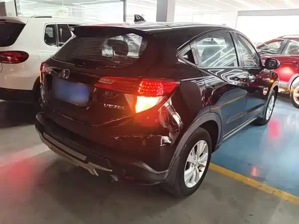 Honda Vezel 2015