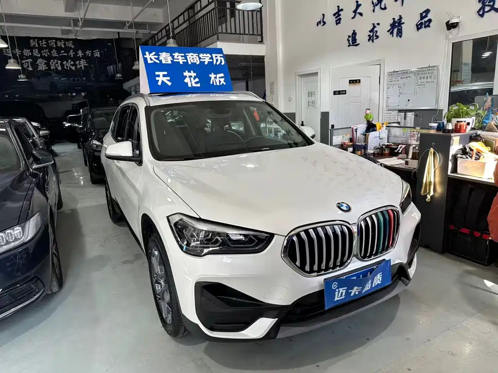 BMW X1 2021 — фото 3
