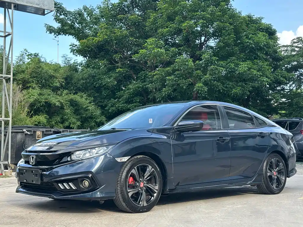 Honda Civic 2019 — фото 1