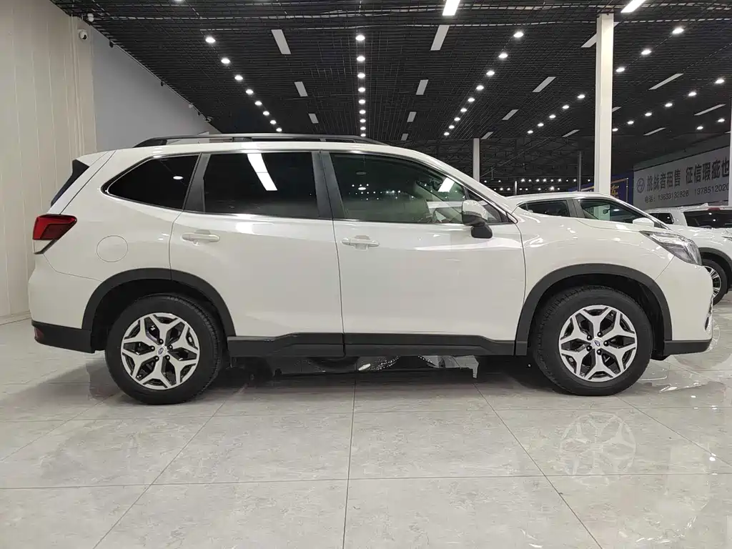 Subaru Forester 2019 — фото 9