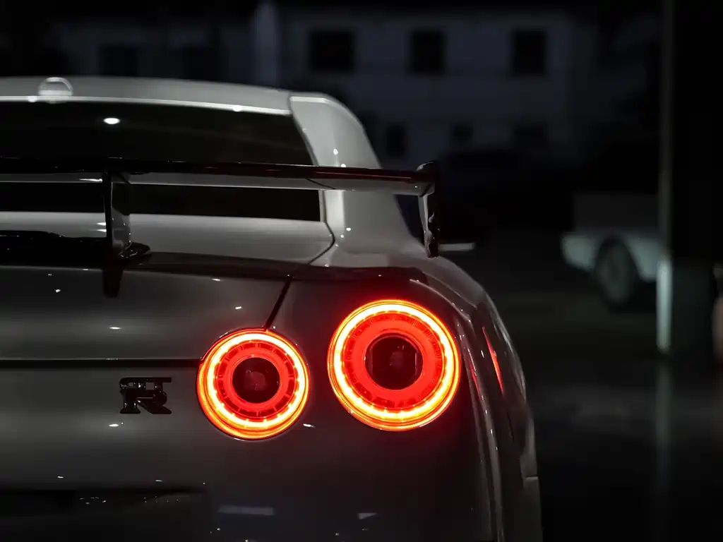 Nissan GT-R 2012