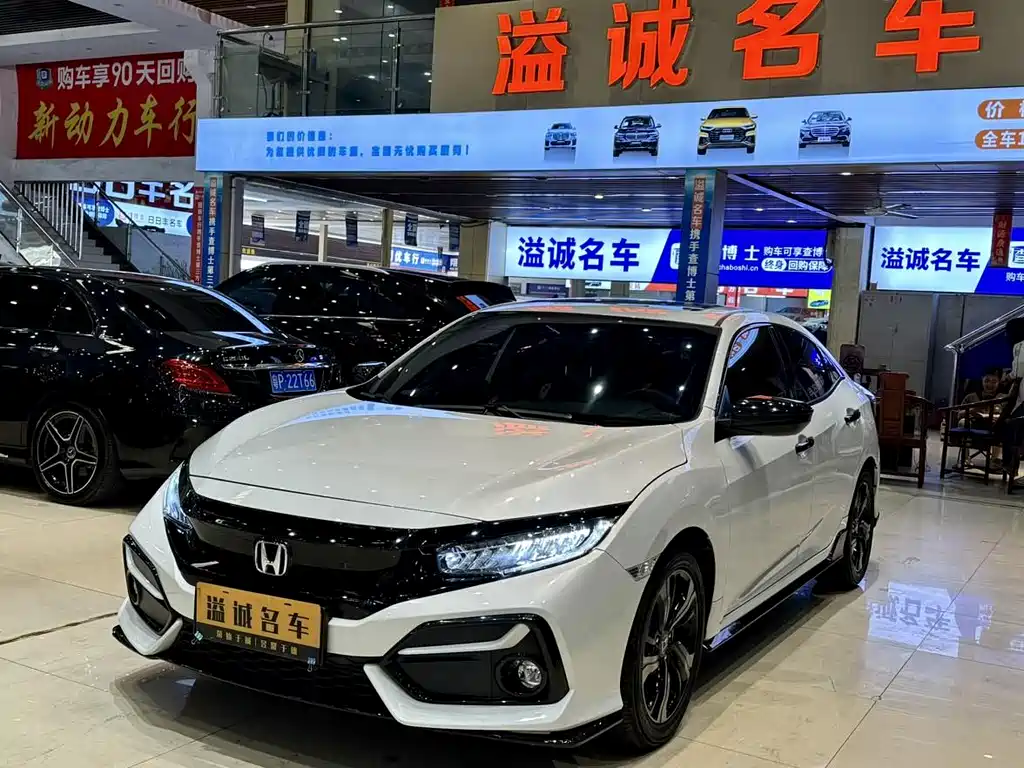 Honda Civic 2021 — фото 1