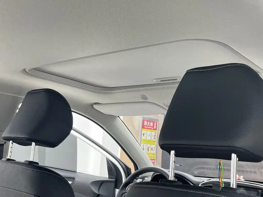 Kia KX1 2023 — фото 13