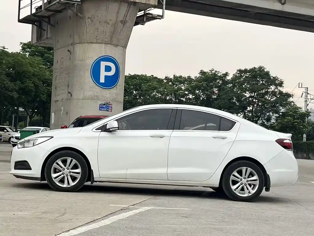 Chevrolet Cruze 2015 — фото 8