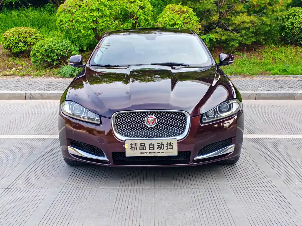 Jaguar XF 2015 — фото 6