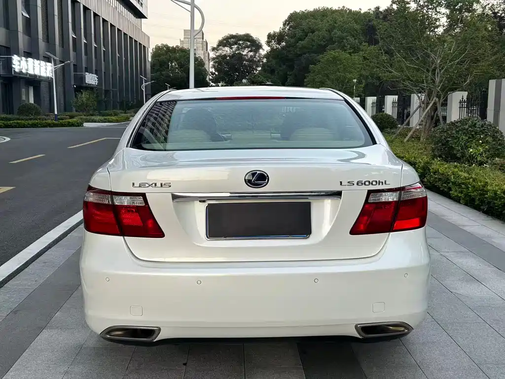 Lexus LS 2008