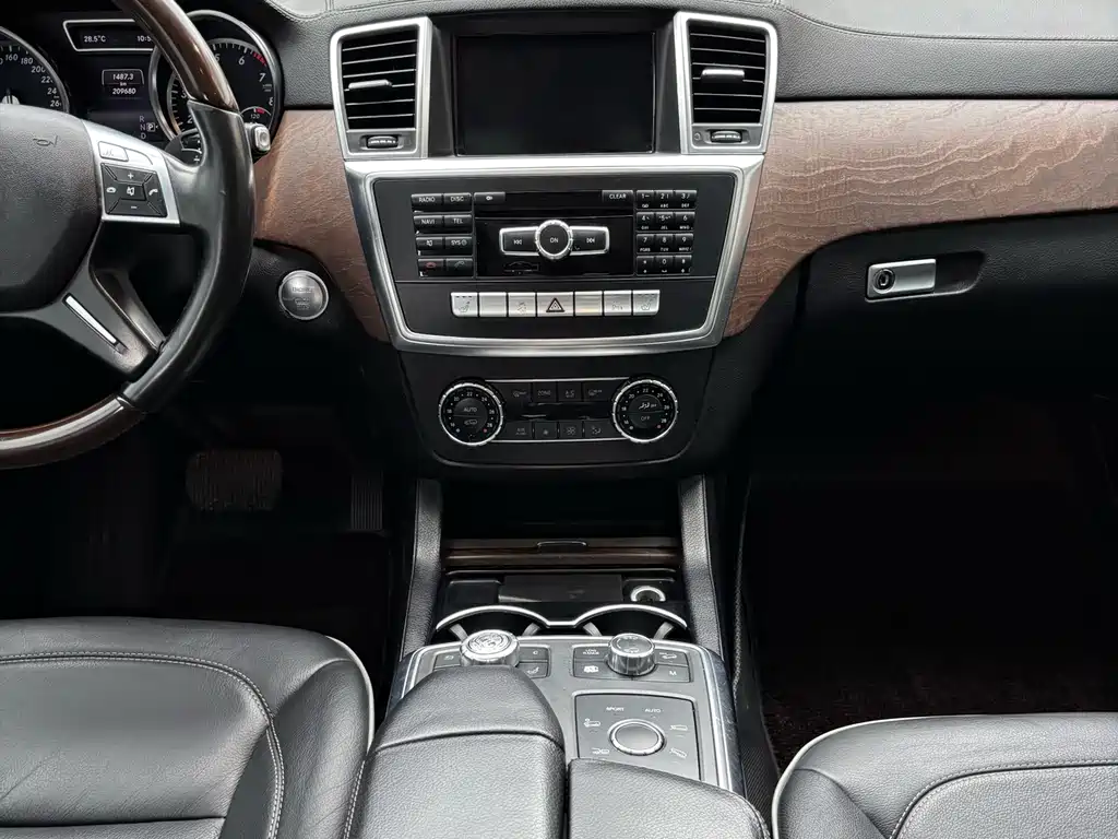Mercedes-Benz GL-Class 2014 — фото 15