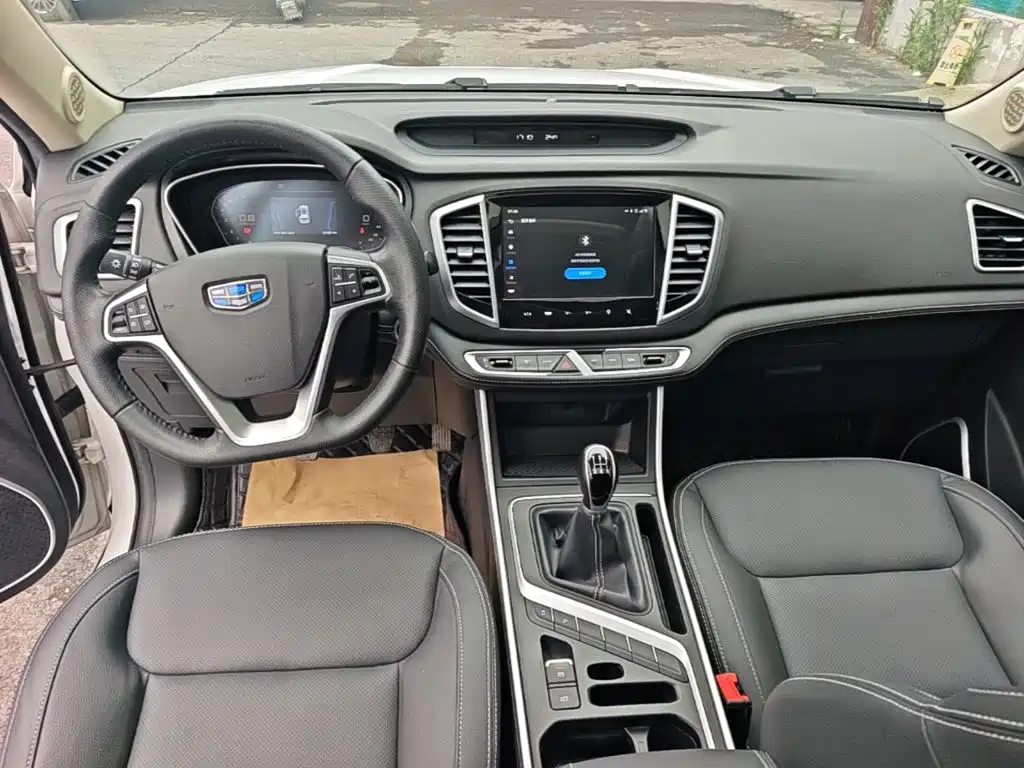 Geely Vision X6 2019 — фото 10