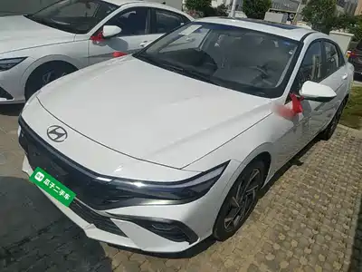 Hyundai Elantra 2023