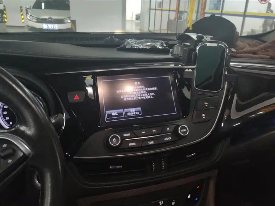 Buick Envision Plus 2018 — фото 13
