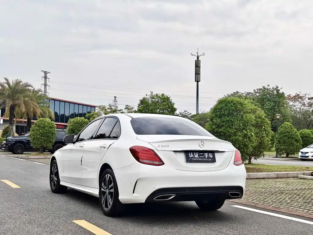 Mercedes-Benz C-Class 2017