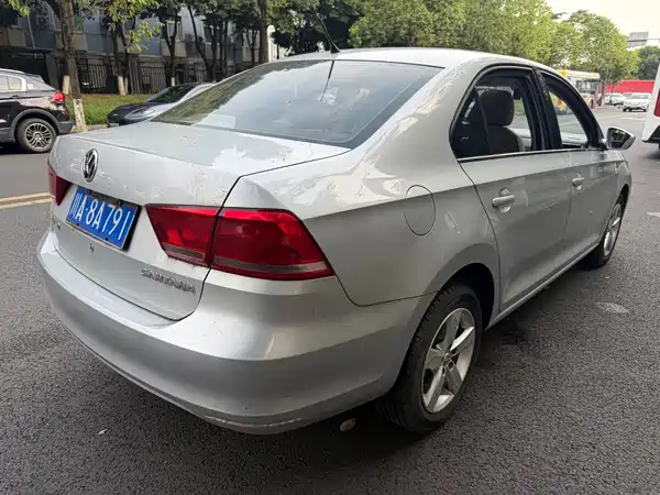 Volkswagen Santana 2013