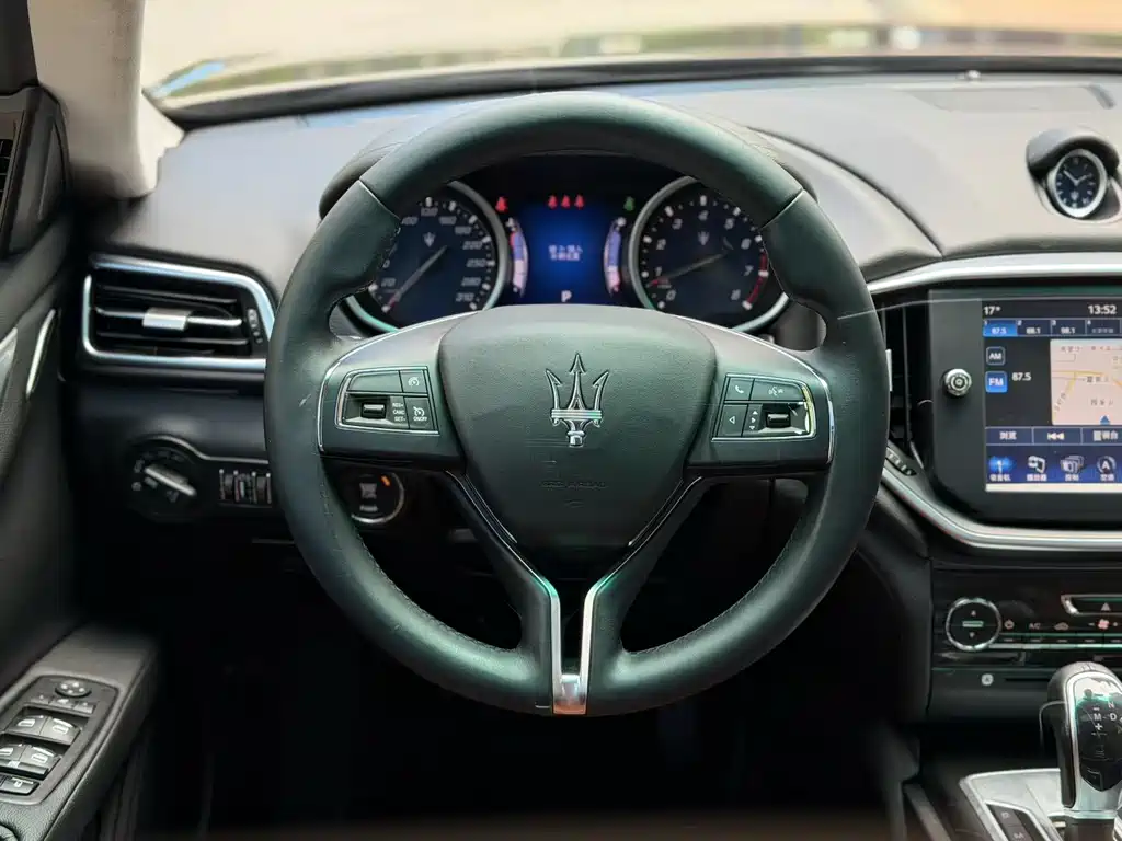 Maserati Ghibli 2015 — фото 3