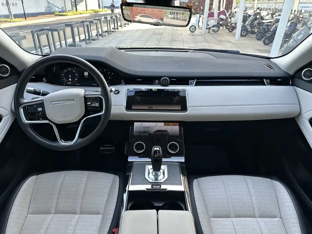 Land Rover Evoque 2022 — фото 8