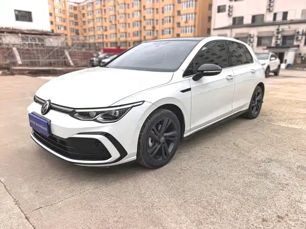 Volkswagen Golf 2023