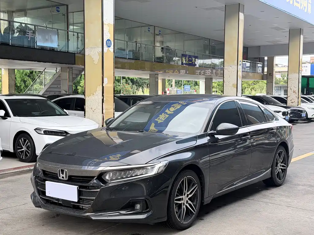 Honda Accord 2022 — фото 1