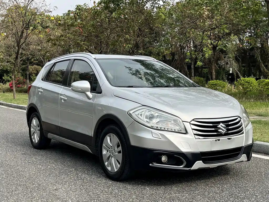 Suzuki S-Cross 2016 — фото 2