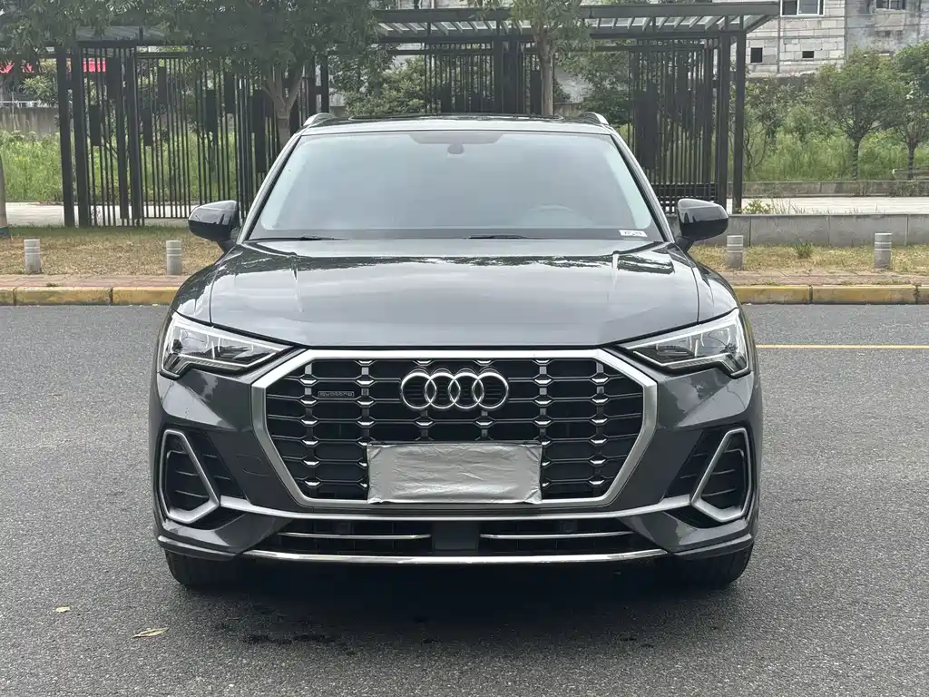 Audi Q3 2019 — фото 2