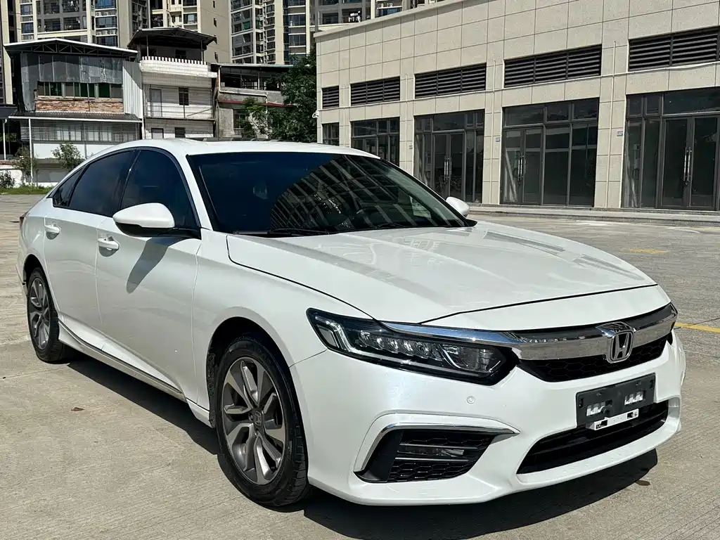 Honda Inspire 2020 — фото 3