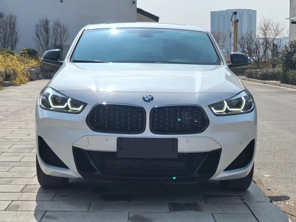 BMW X2 2022 — фото 2