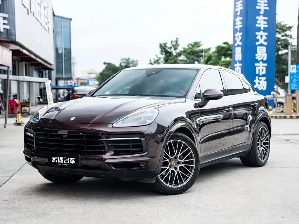 Porsche Cayenne 2020 — фото 1