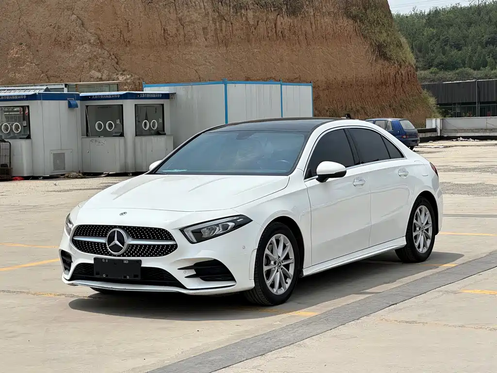 Mercedes-Benz A-Class 2021 — фото 1