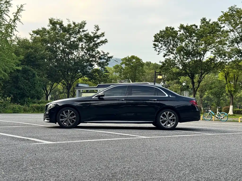 Mercedes-Benz E-Class 2020