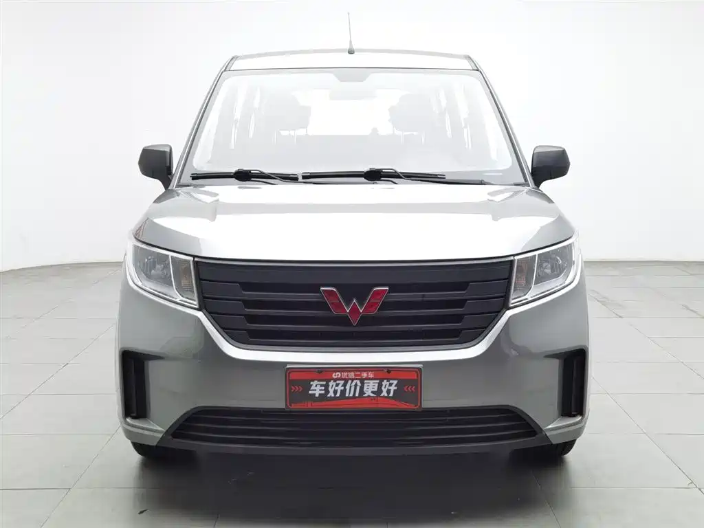 Wuling Hongguang PLUS 2021 — фото 3
