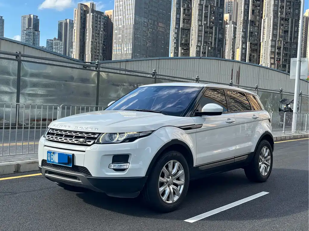 Land Rover Evoque 2015 — фото 1