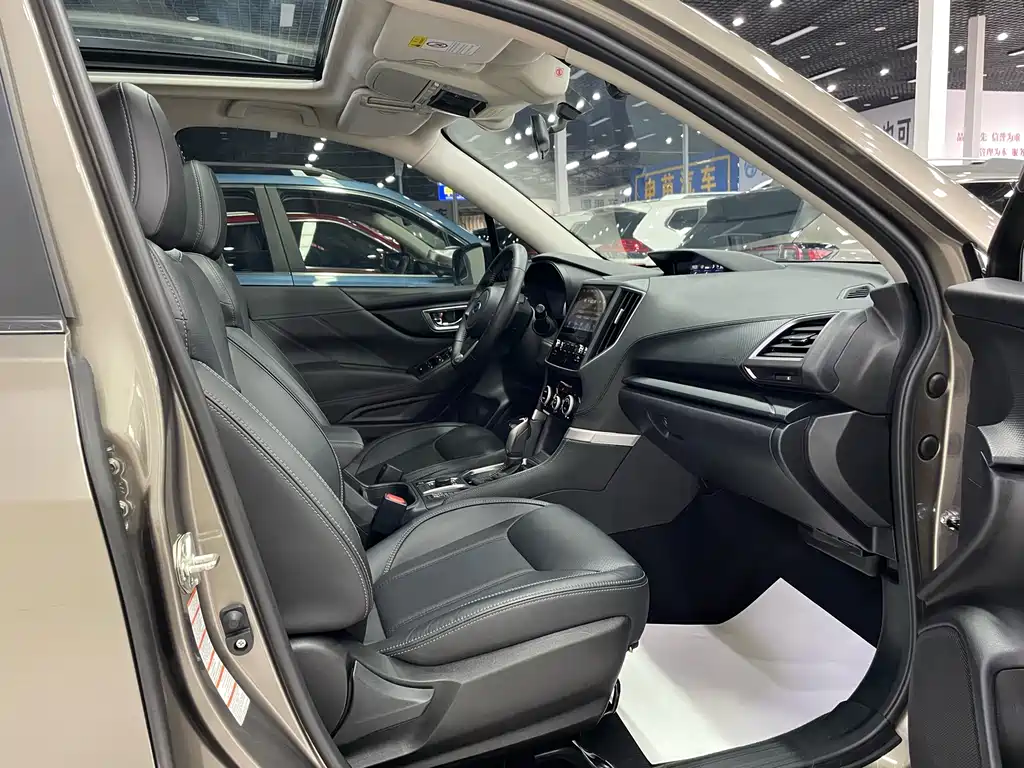 Subaru Forester 2020 — фото 18