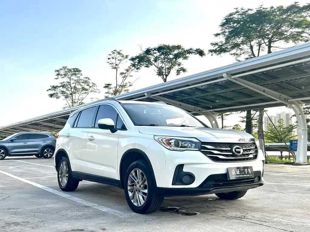 GAC Motor Trumpchi GS4 2016 — фото 4