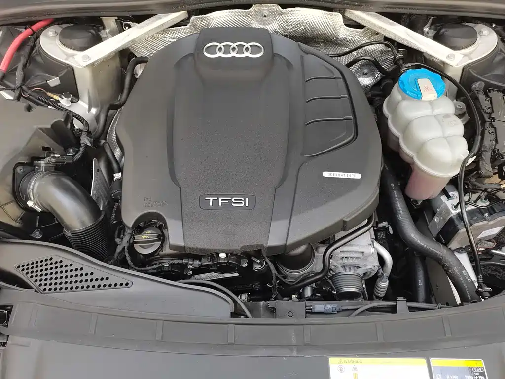Audi A4L 2017 — фото 14
