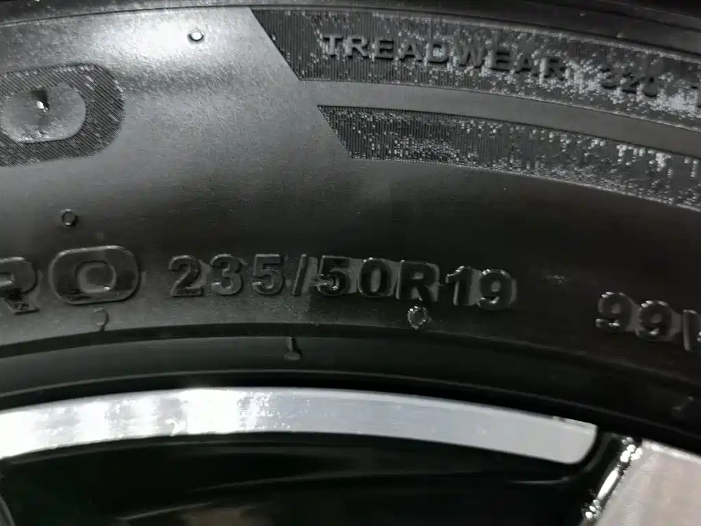 BYD L DM-i 2025 — фото 24