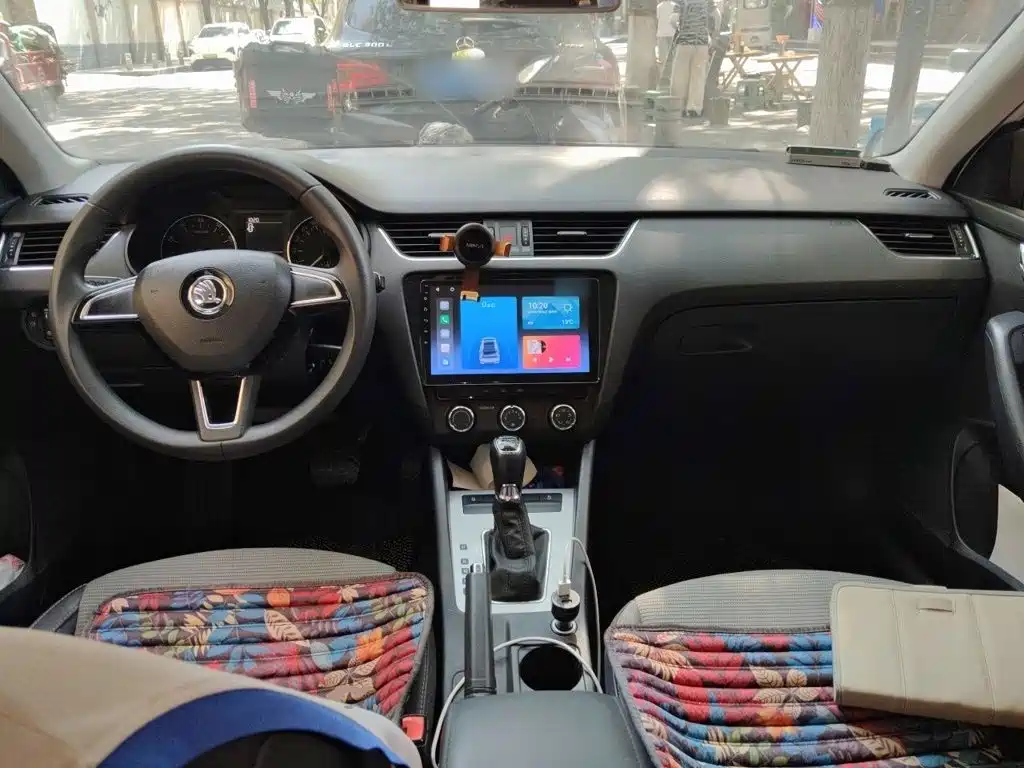 Skoda Octavia 2016 — фото 23