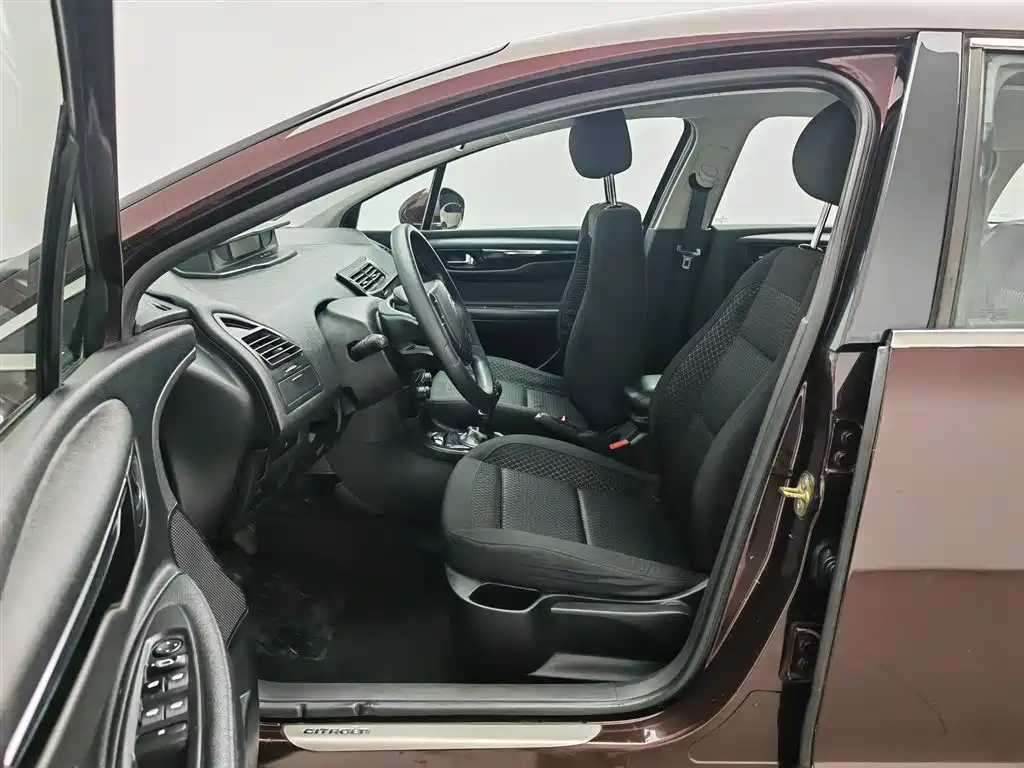 Citroen C-Quatre 2014 — фото 10