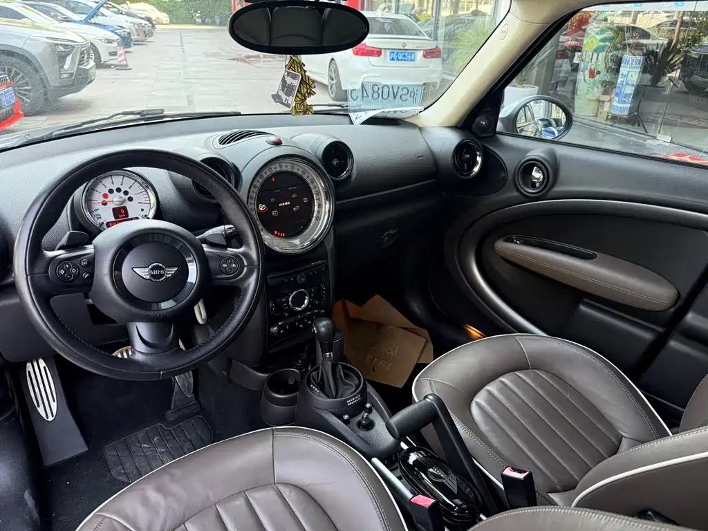 MINI Countryman 2013 — фото 16