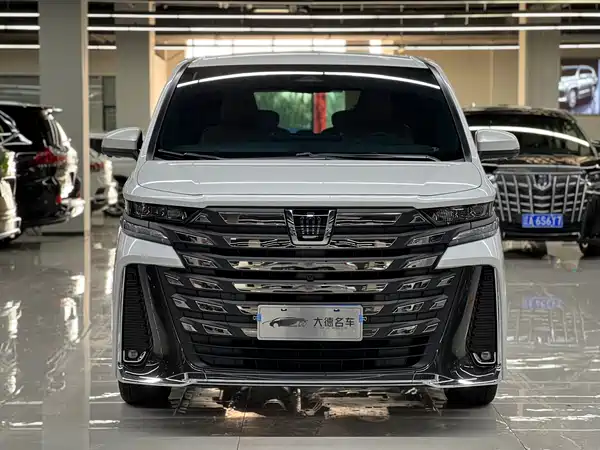 Toyota Vellfire 2024