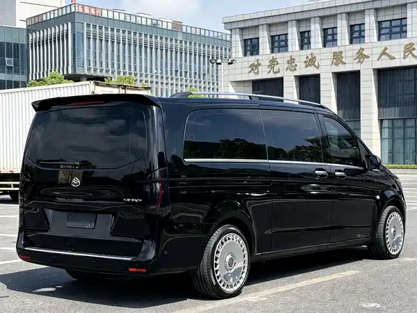 Mercedes-Benz Vito 2023
