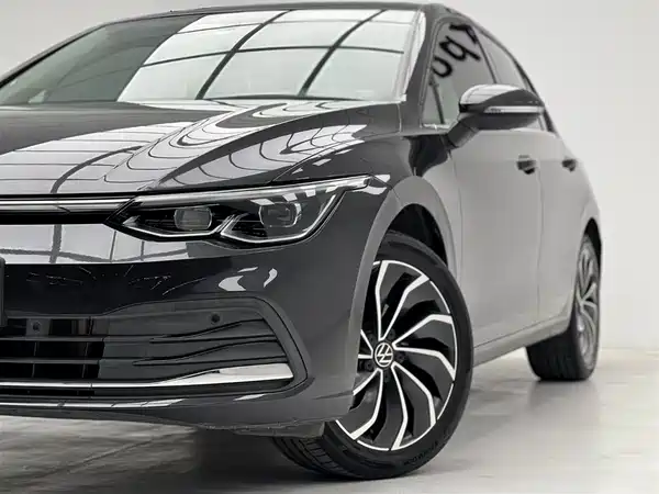 Volkswagen Golf 2022