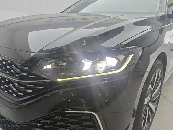 Volkswagen Passat 2022
