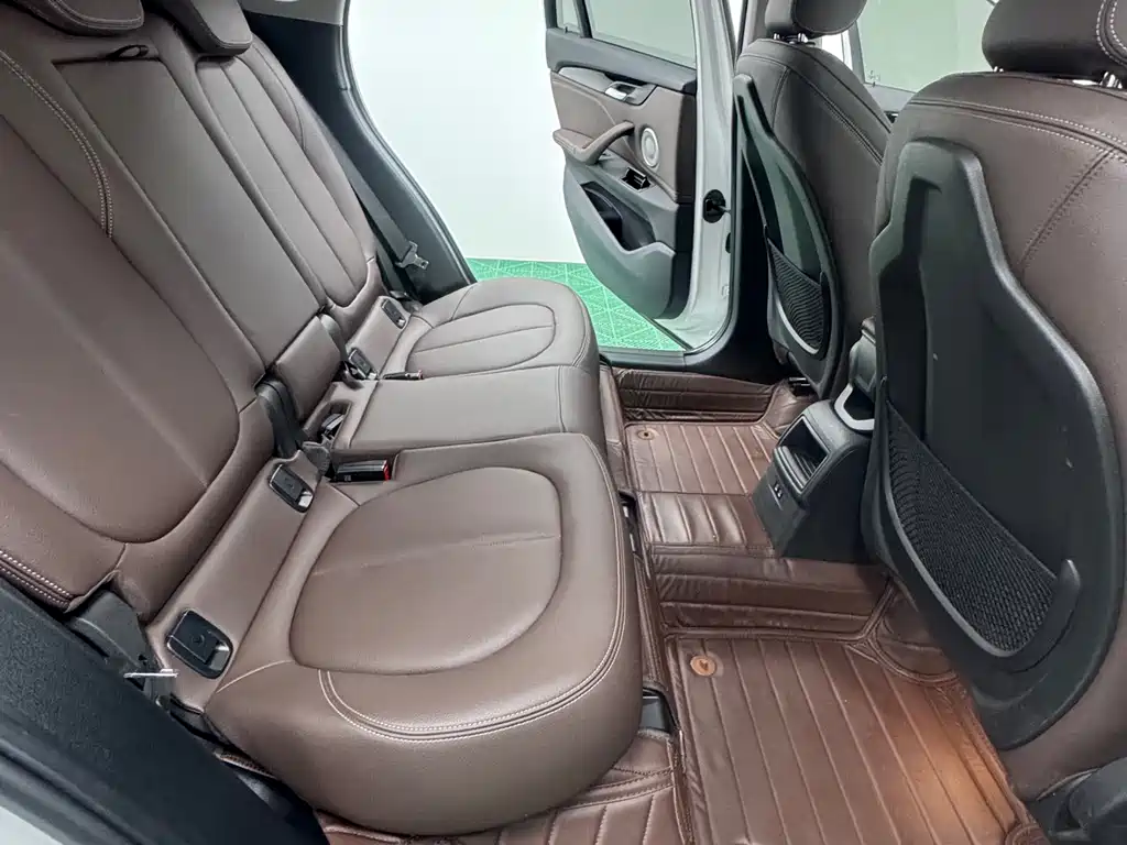 BMW X1 2022 — фото 13