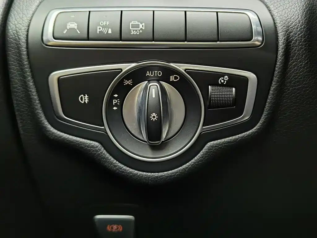 Mercedes-Benz GLC 2018 — фото 21